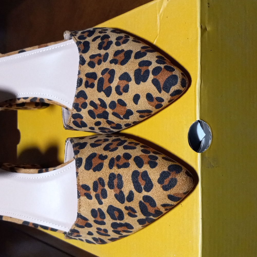 Womans Cheetah Print Block Heel With Strap - image 5